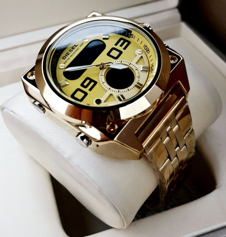 Reloj diesel outlet grande